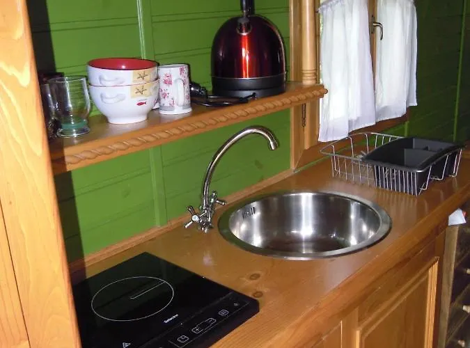 Campsite Charlotte La Roulotte Grosbreuil